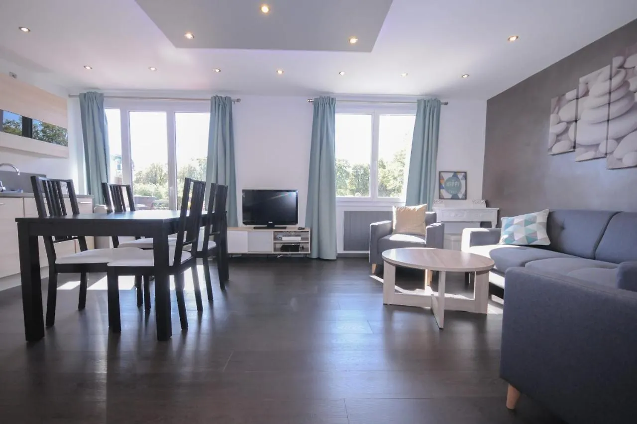 Le Grand Large - Apartment Parking & Balcony By The Lake Modern Bright Annecy