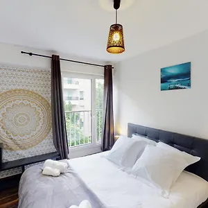  Appartement Le Berthollet 9 - Rénové 1 à 2 Pas Du Centre-ville